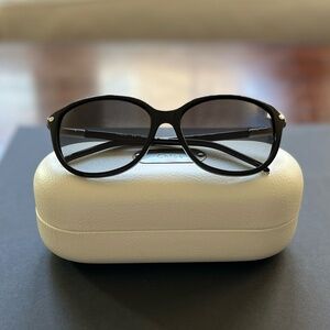 Chloé Black Round Sunglasses CL2253